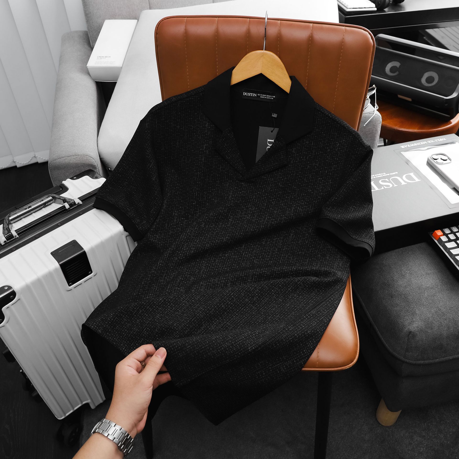 Áo Polo Cổ V Nested Deluxe